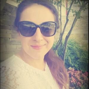 Meet your Posher, Valentina